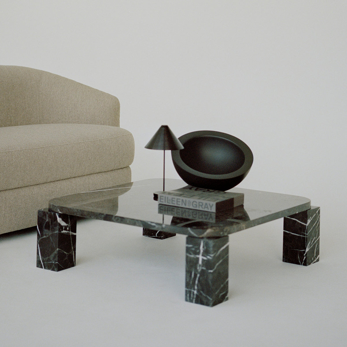 PESADA Coffee Table