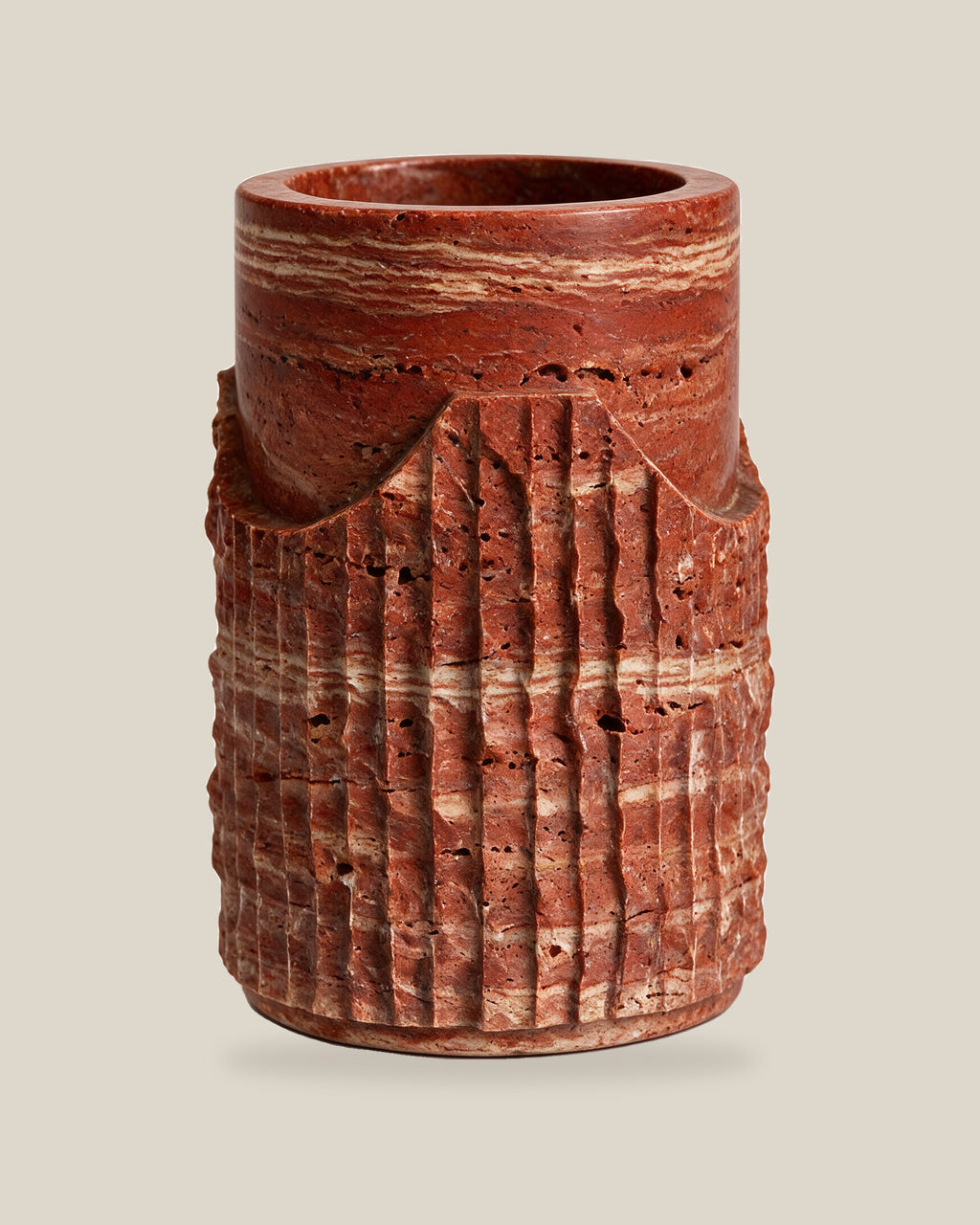 Colesseum Tall Travertine Red Angle 01