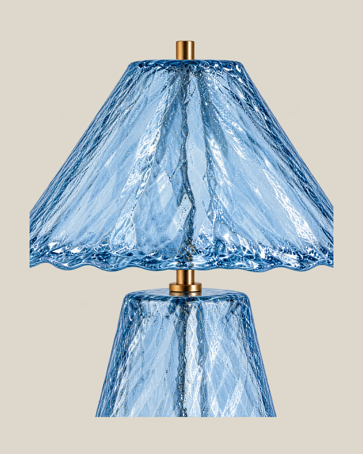 LA LUZ GLACÉ Table Lamp — Blue Glass Detail