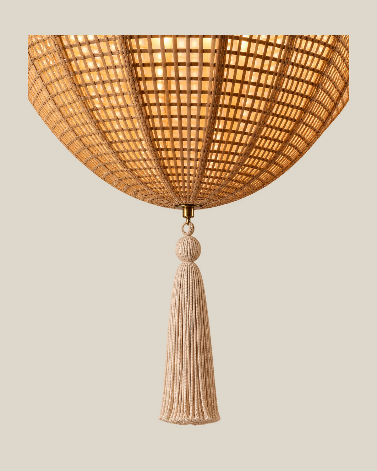 LA LUZ Orbit Bamboo Chandelier Natural Beige Tassel Detail