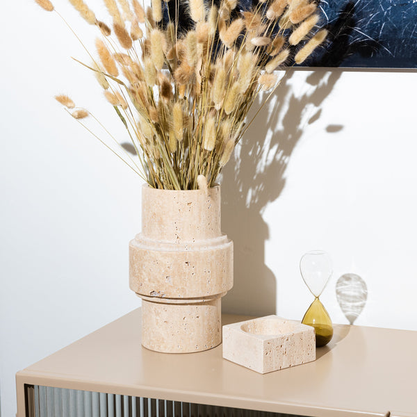 مزهرية عمودية